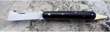 coltello-da-innesto-al-carbonio-con-spatola-fissa
