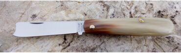 mozzetta-traditional-horned